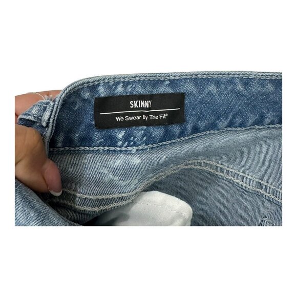 Torrid Denim Crop Skinny Jeans Womens 18 Blue Light Wash Patched Distressed - Picture 10 of 15